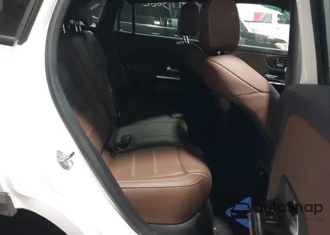 2022 Mercedes-Benz Gla 250 4Matic z USA, uszkodzony, nr VIN W1N4N4HB8NJ367237